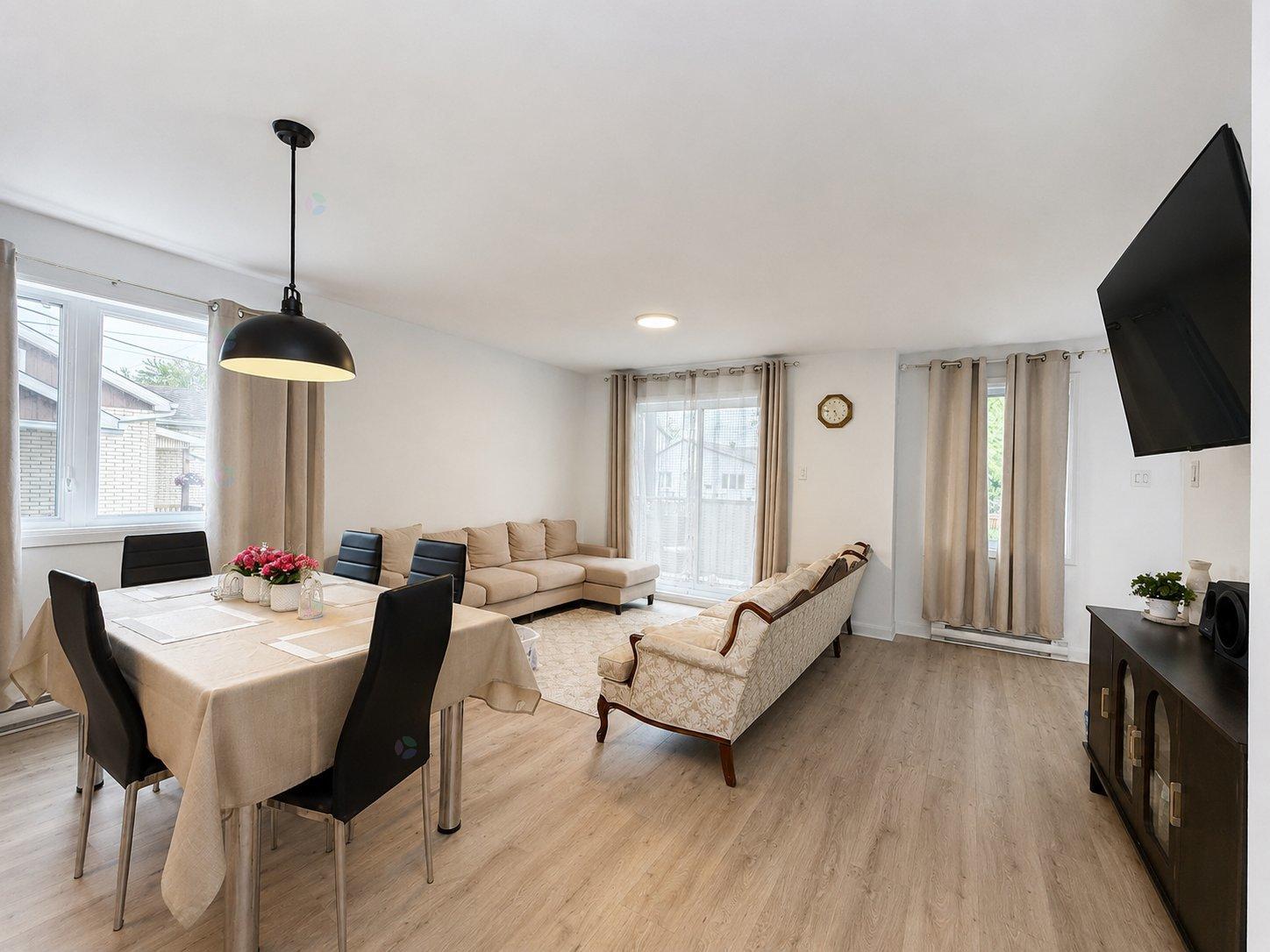 22 Rue Joron