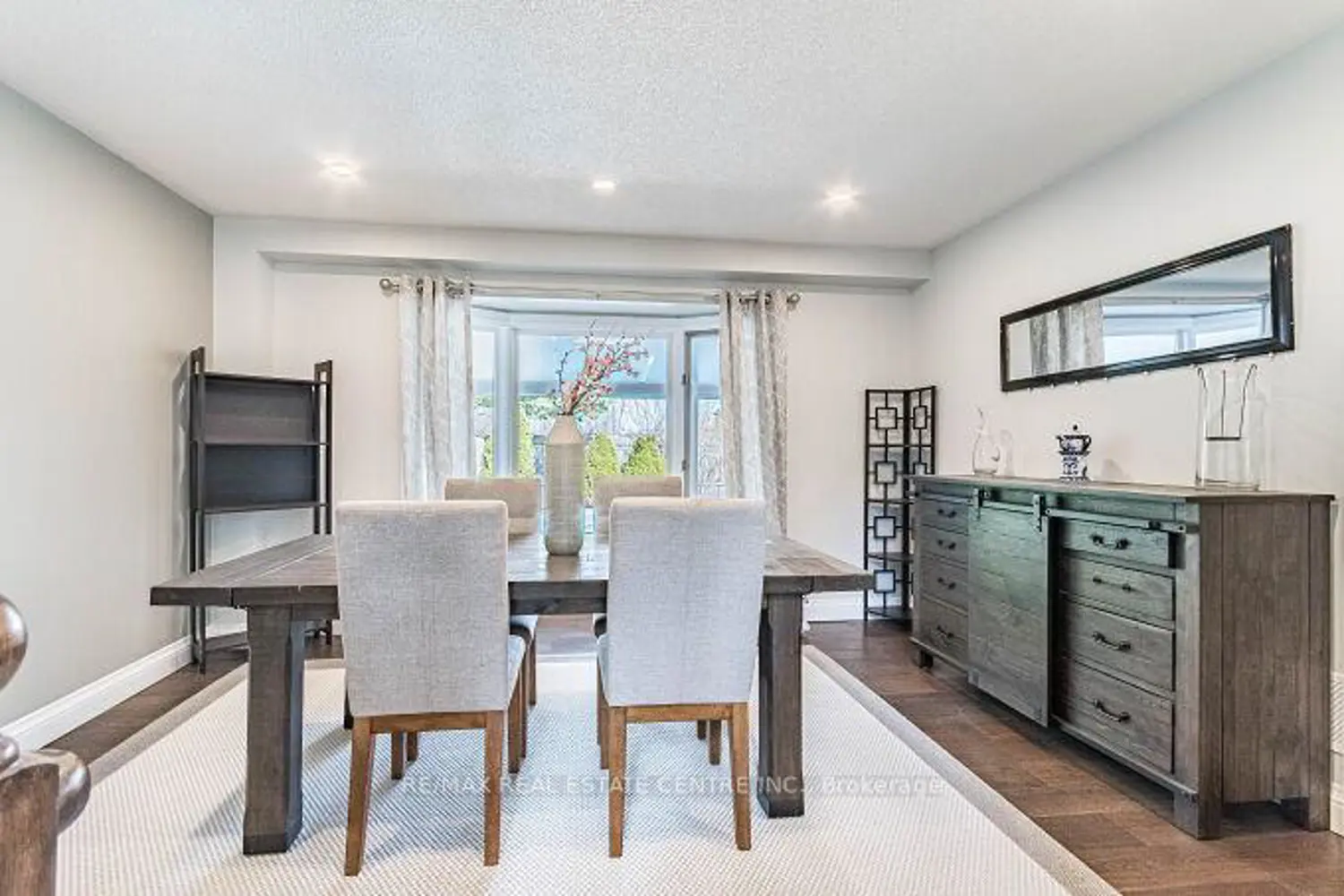 Additional image 16 of 33 Strathroy Crescent