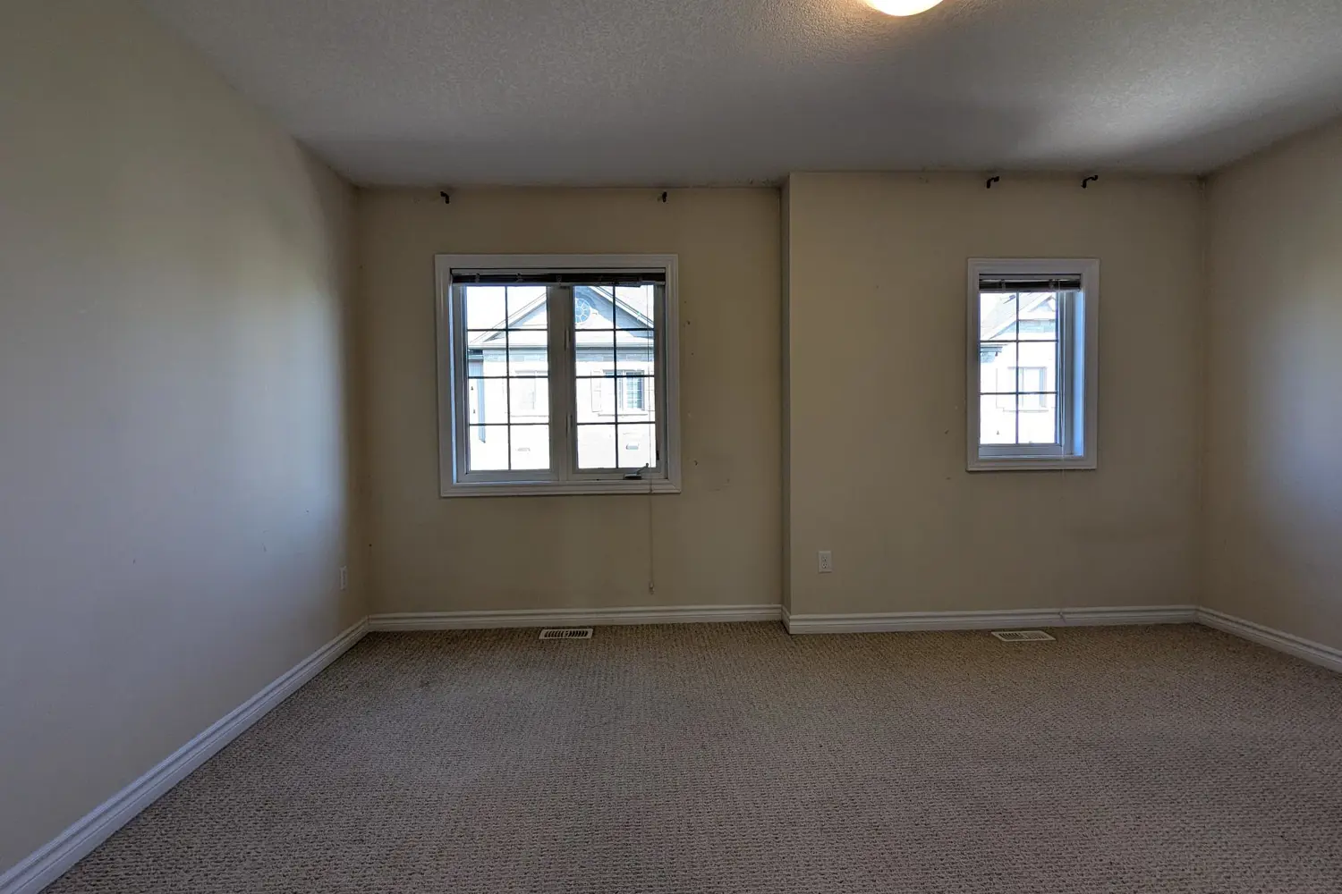 Additional image 8 of 931 Glasgow Street 27B