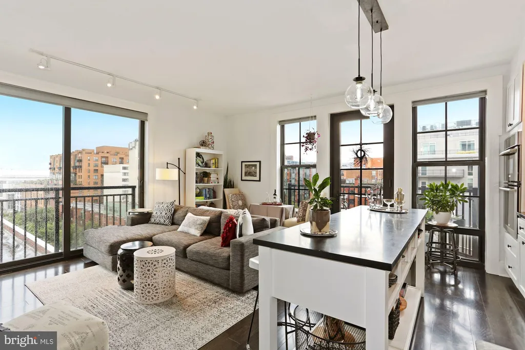 Additional image 32 of 1011 M Street NW Unit 703, Washington, DC 20001