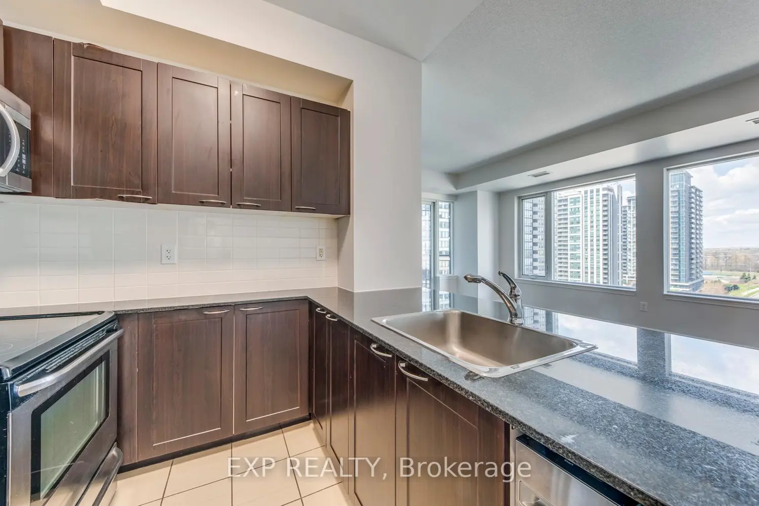 Additional image 7 of 385 Prince Of Wales Drive 1011