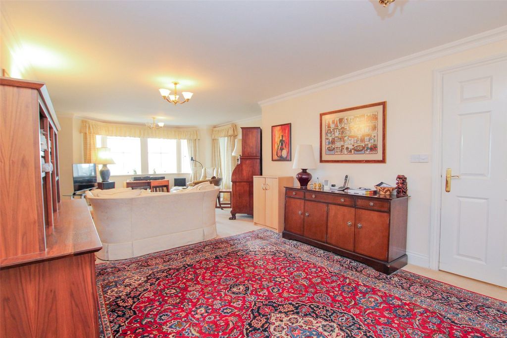 Additional image 5 of 2 bed flat for saleBeach Road, Weston-Super-Mare, Somerset BS23