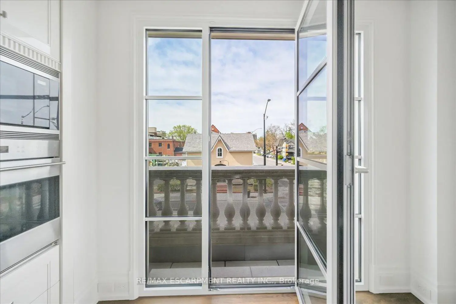 Additional image 14 of 300 Randall Street 211