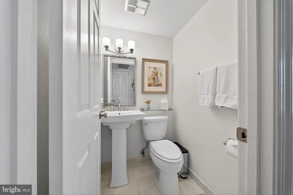 Additional image 18 of 4625 Macarthur Boulevard NW Unit B, Washington, DC 20007