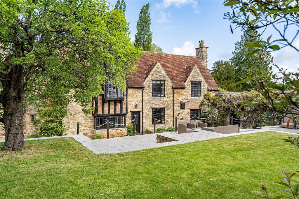 Additional image 64 of 7 bed property for sale34 Bell Lane, Syresham, Brackley NN13