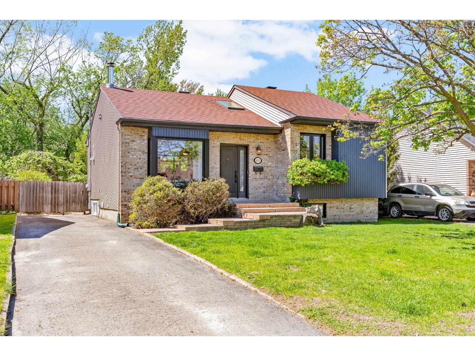 495 Rue de la Station