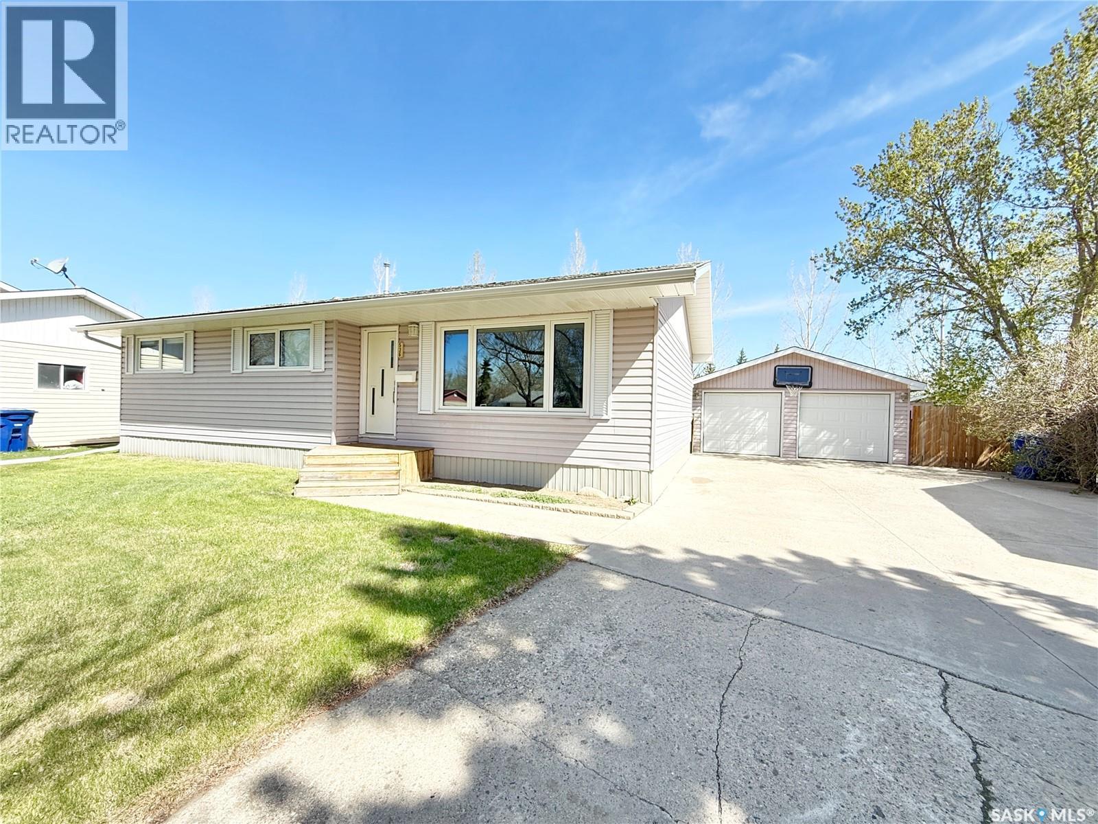 536 McGillivray DRIVE