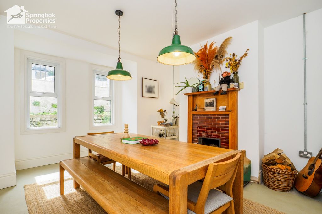 Additional image 2 of 4 bed semi-detached house for saleCentral Road, Ramsgate, Kent CT11