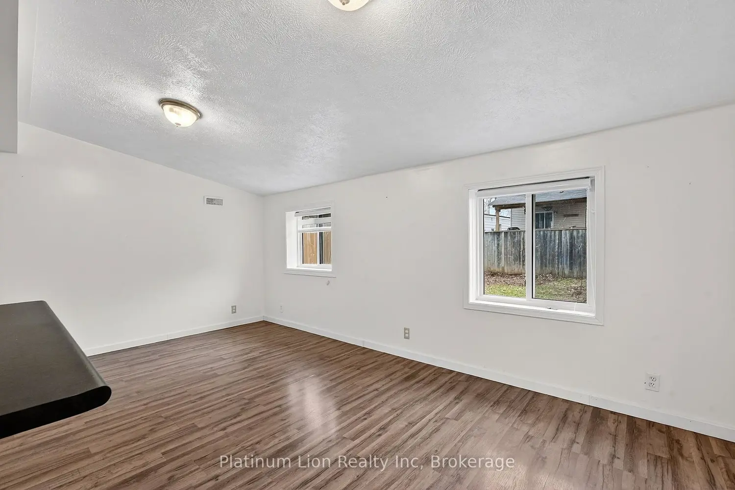 Additional image 14 of 93 Walnut Street