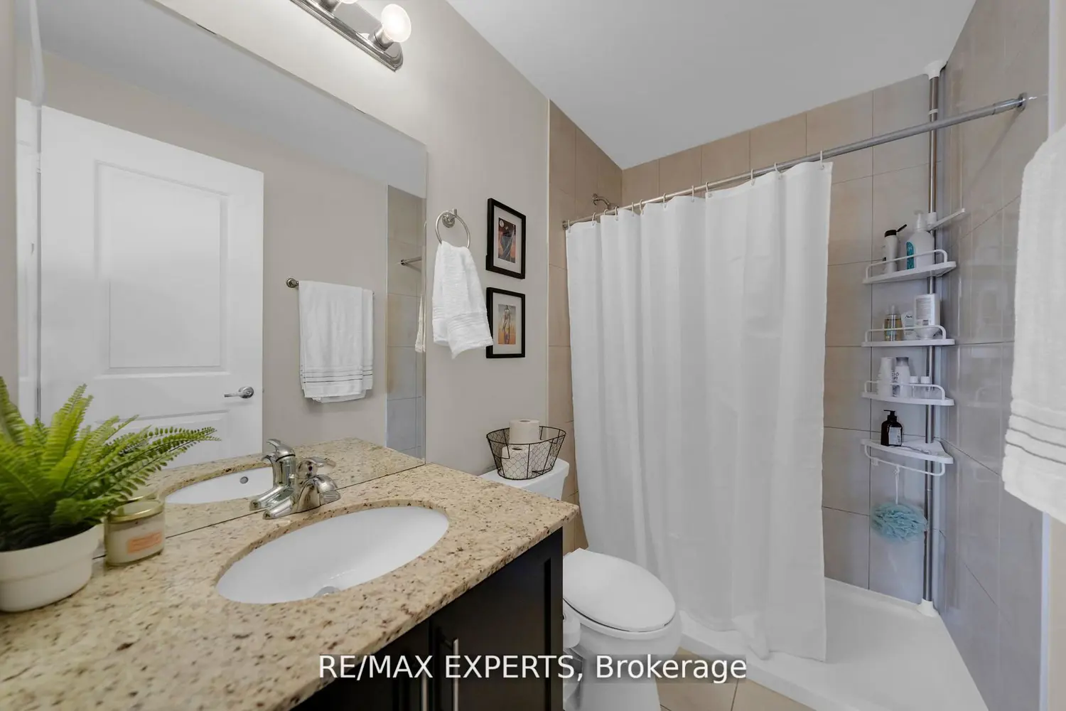 Additional image 5 of 9255 Jane Street 701