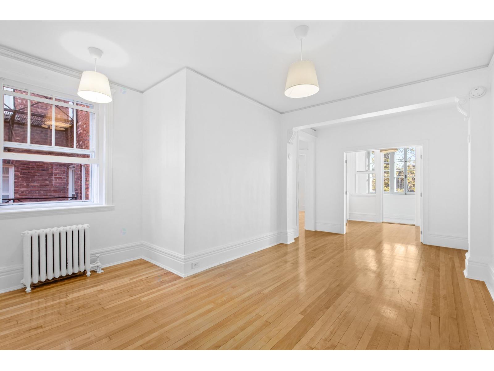 1320 Av. Bernard