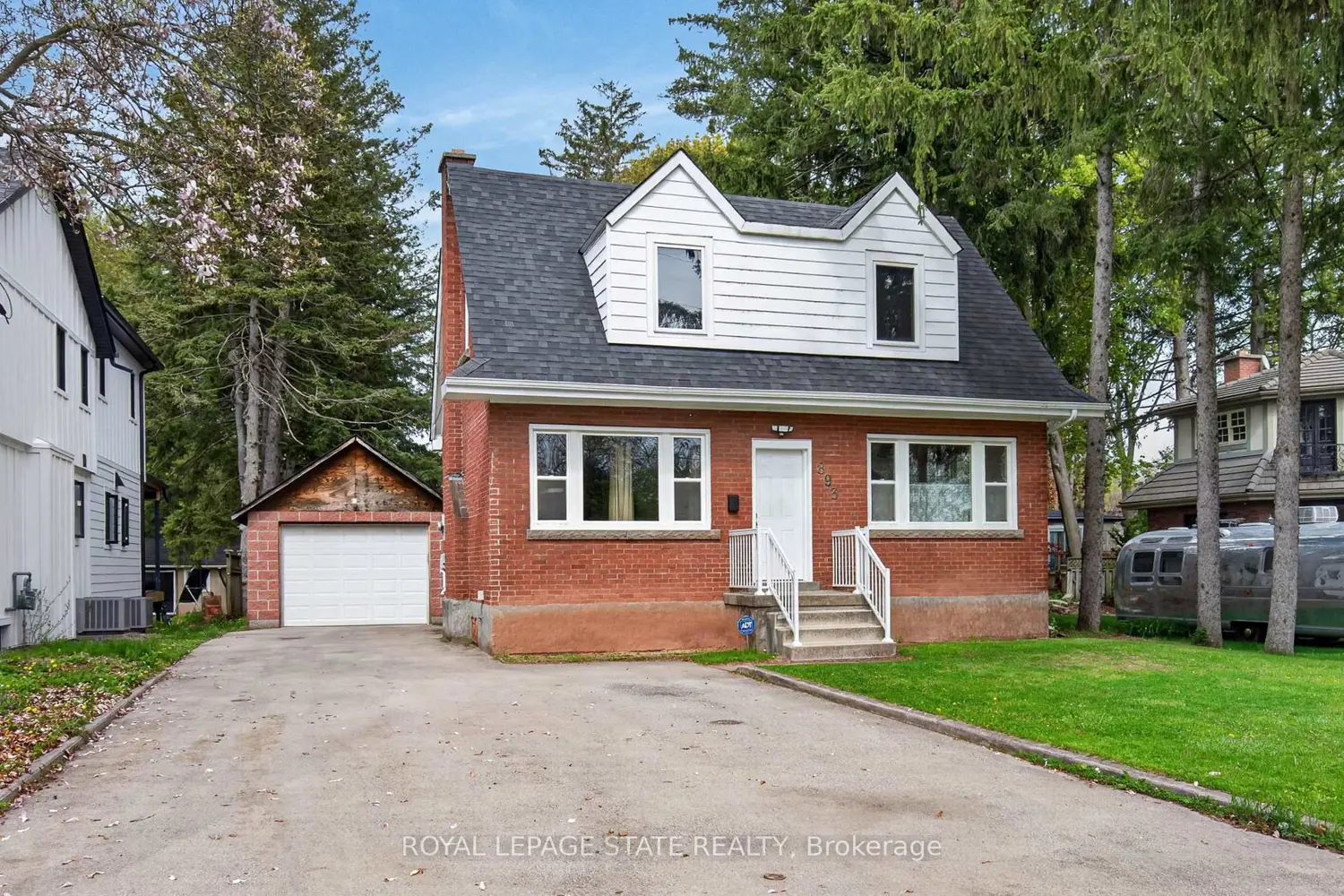 893 Lasalle Park Road