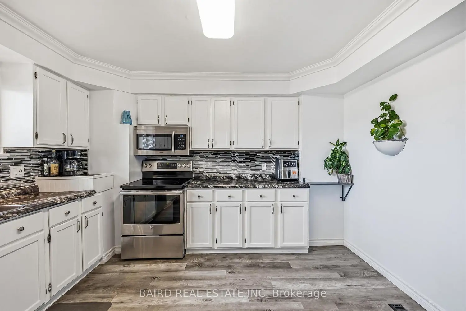 Additional image 8 of 1331 Mary Street 6