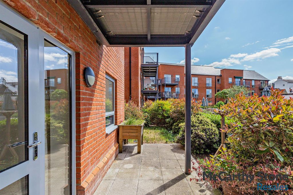 Additional image 14 of 2 bed flat for saleMonument Place, Endless Street, Salisbury SP1