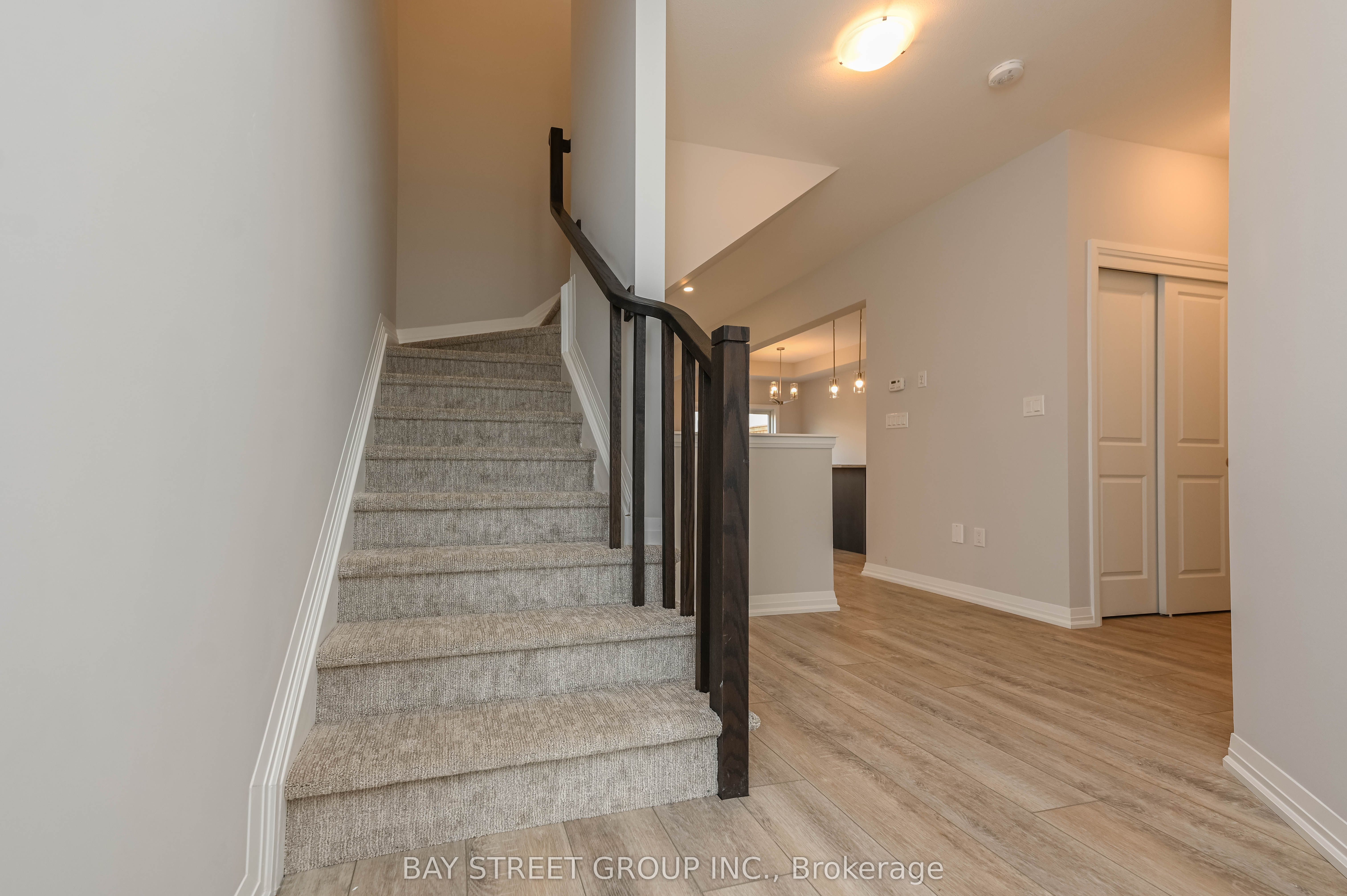 Additional image 5 of 61-4552 Portage Road, Niagara Falls, ON, L2E 6A8