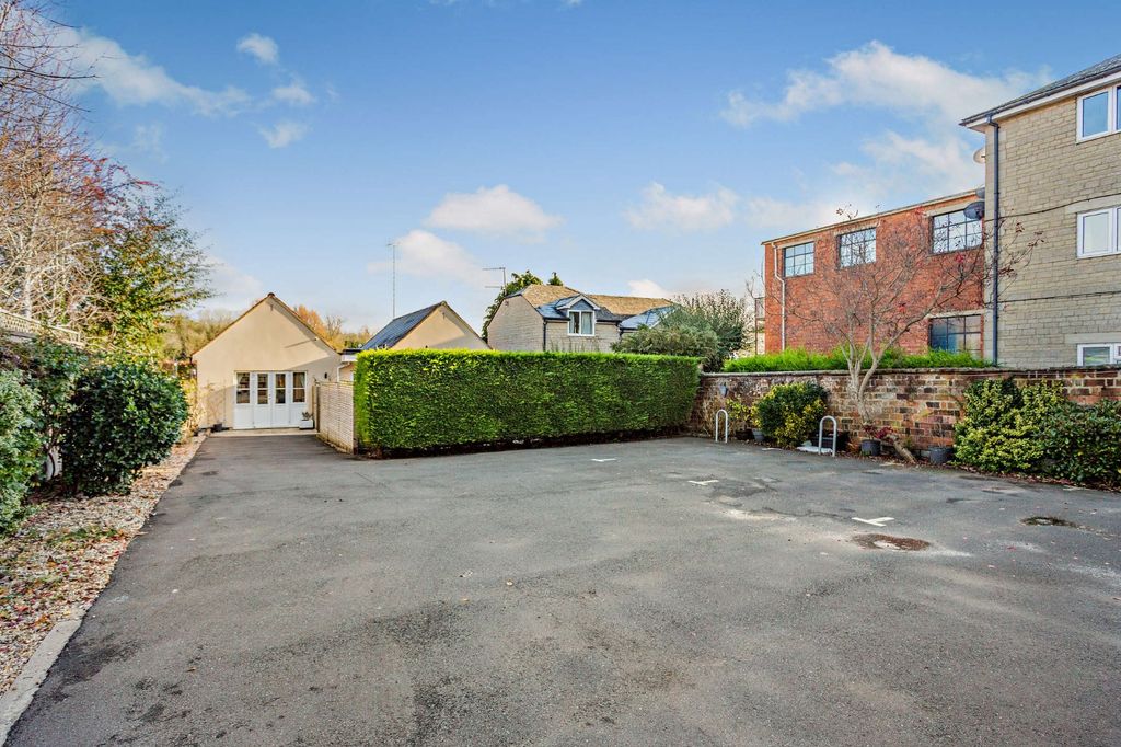 Additional image 31 of 9 bed detached house for saleVictoria Road, Cirencester, Gloucestershire GL7