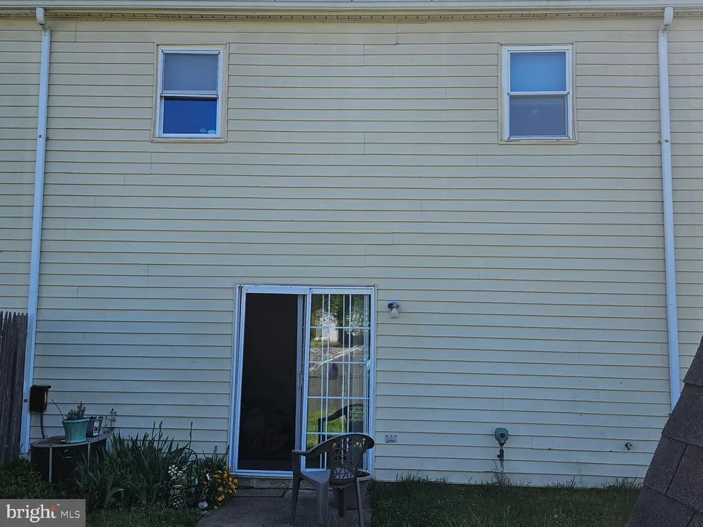 406 Dragon Lane, Bear, DE 19701
