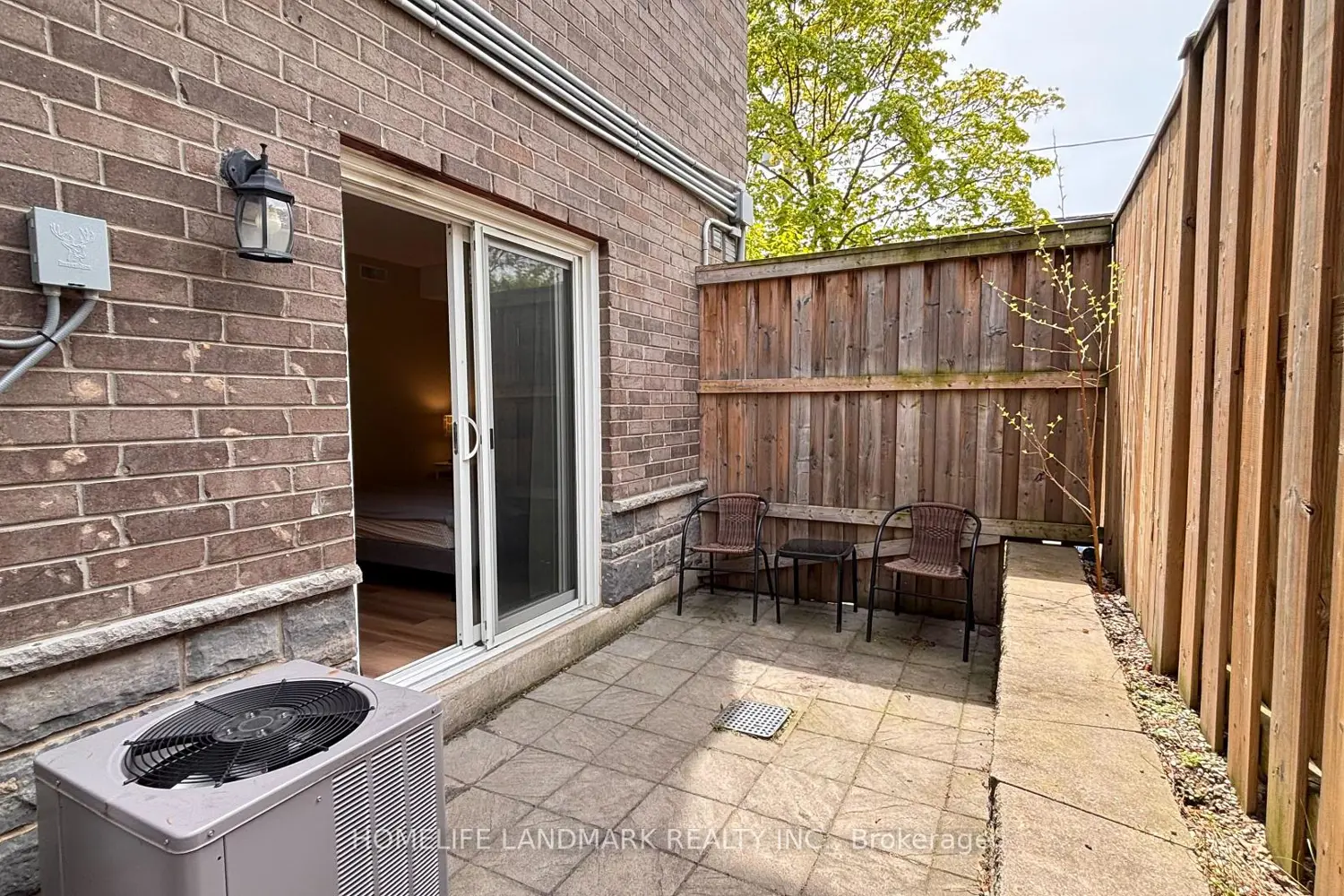 Additional image 12 of 122 Courtland Avenue 1