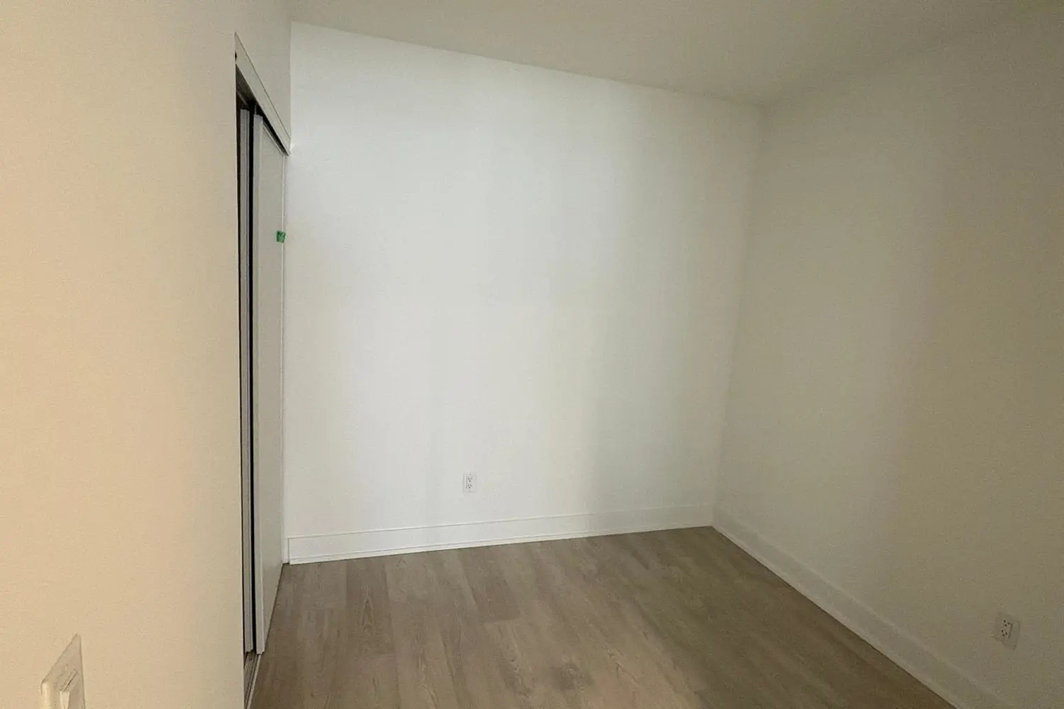 Additional image 15 of 2545 Simcoe Street 219
