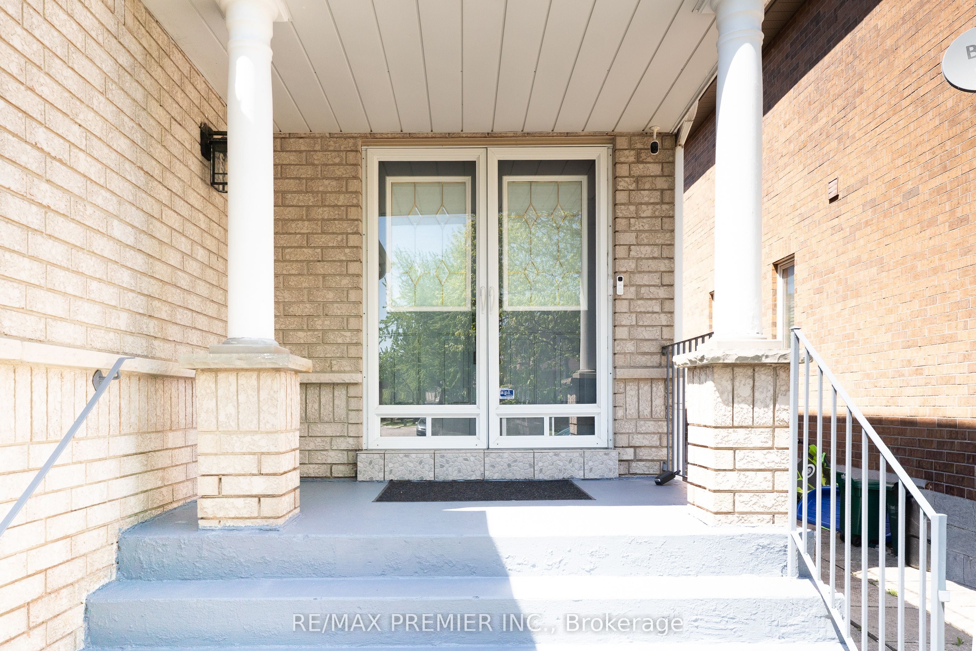 Additional image 2 of 22 Laura Sabrina Drive, Vaughan, ON, L4H 1M6