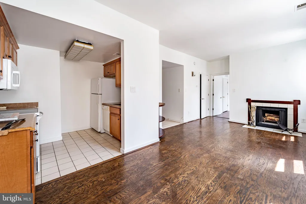 Additional image 11 of 2114 N Street NW Unit 25, Washington, DC 20037