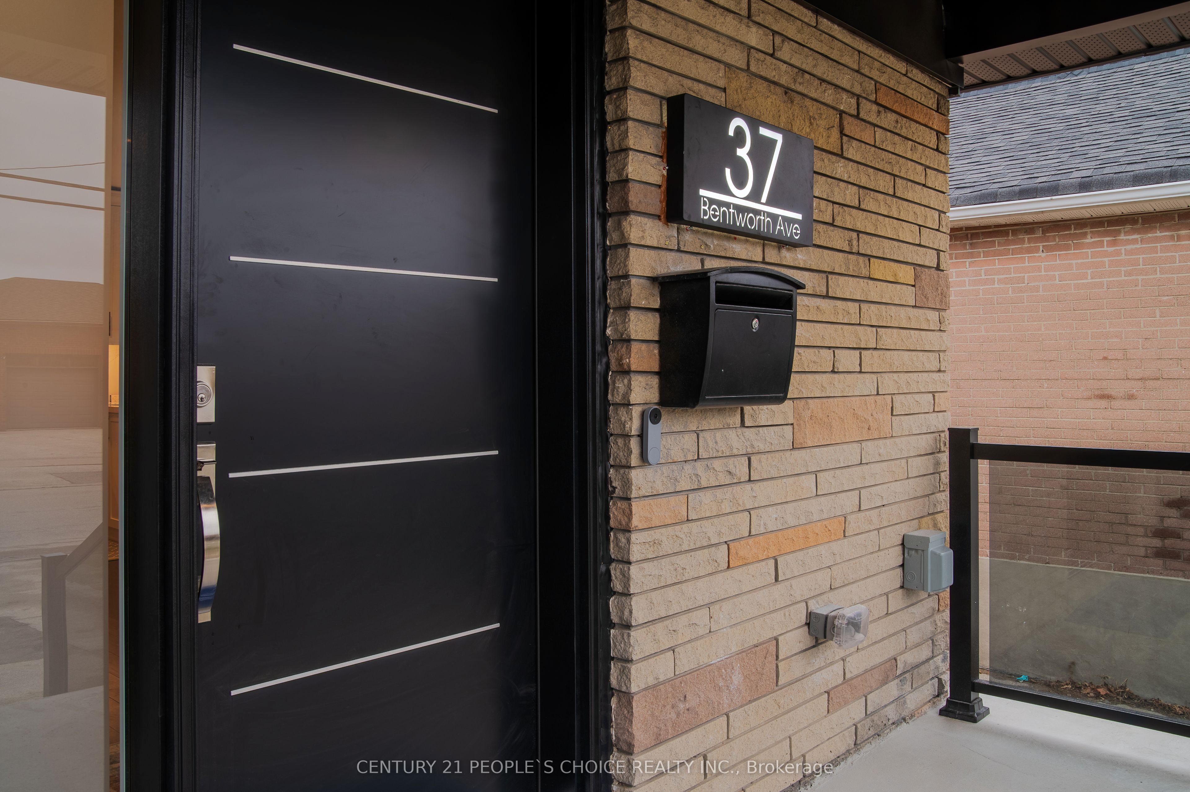 Additional image 3 of 37 Bentworth Avenue, Toronto, ON, M6A 1P1