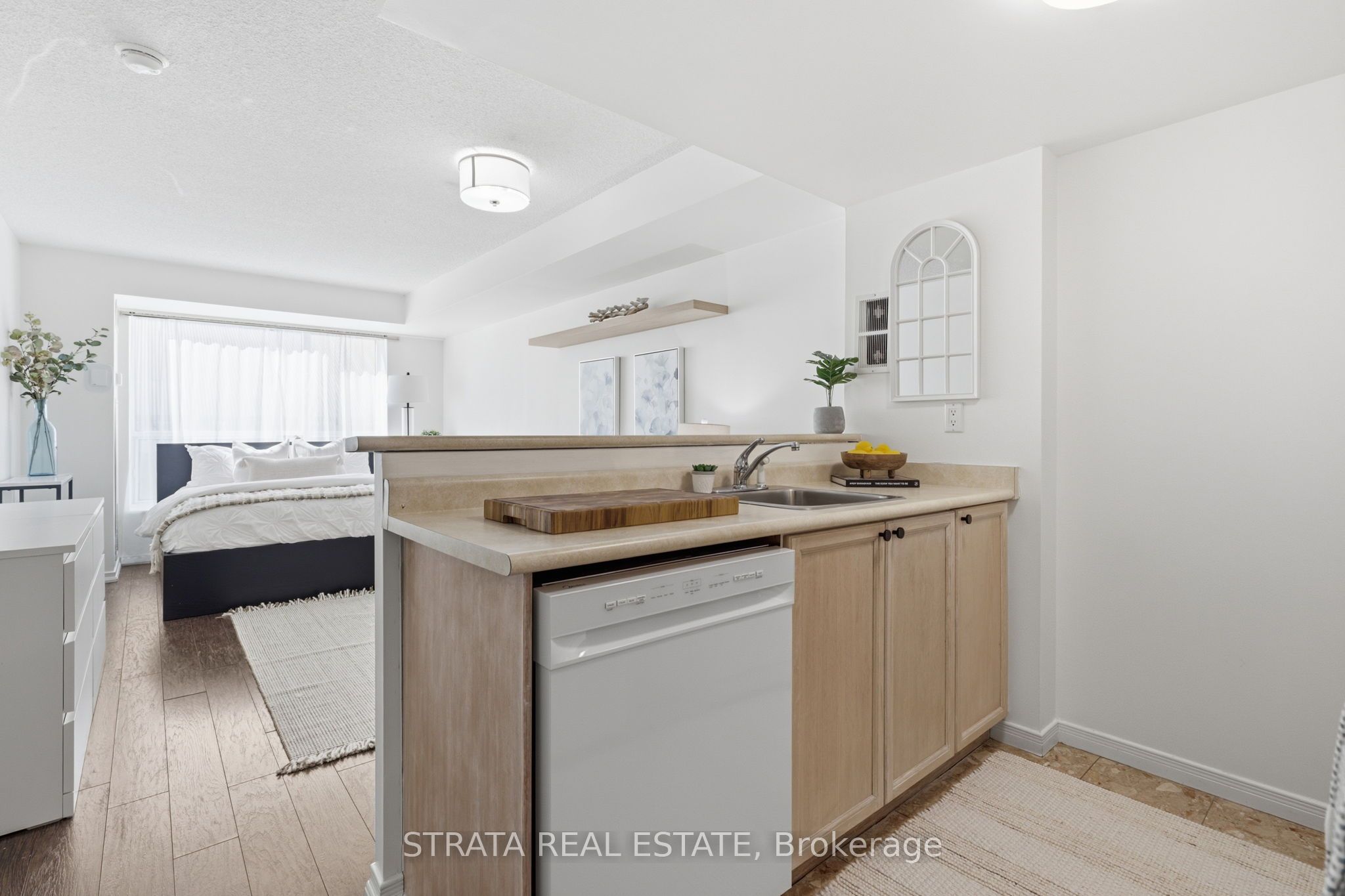 Additional image 6 of 440-109 Front Street E, Toronto, ON, M5A 4P7