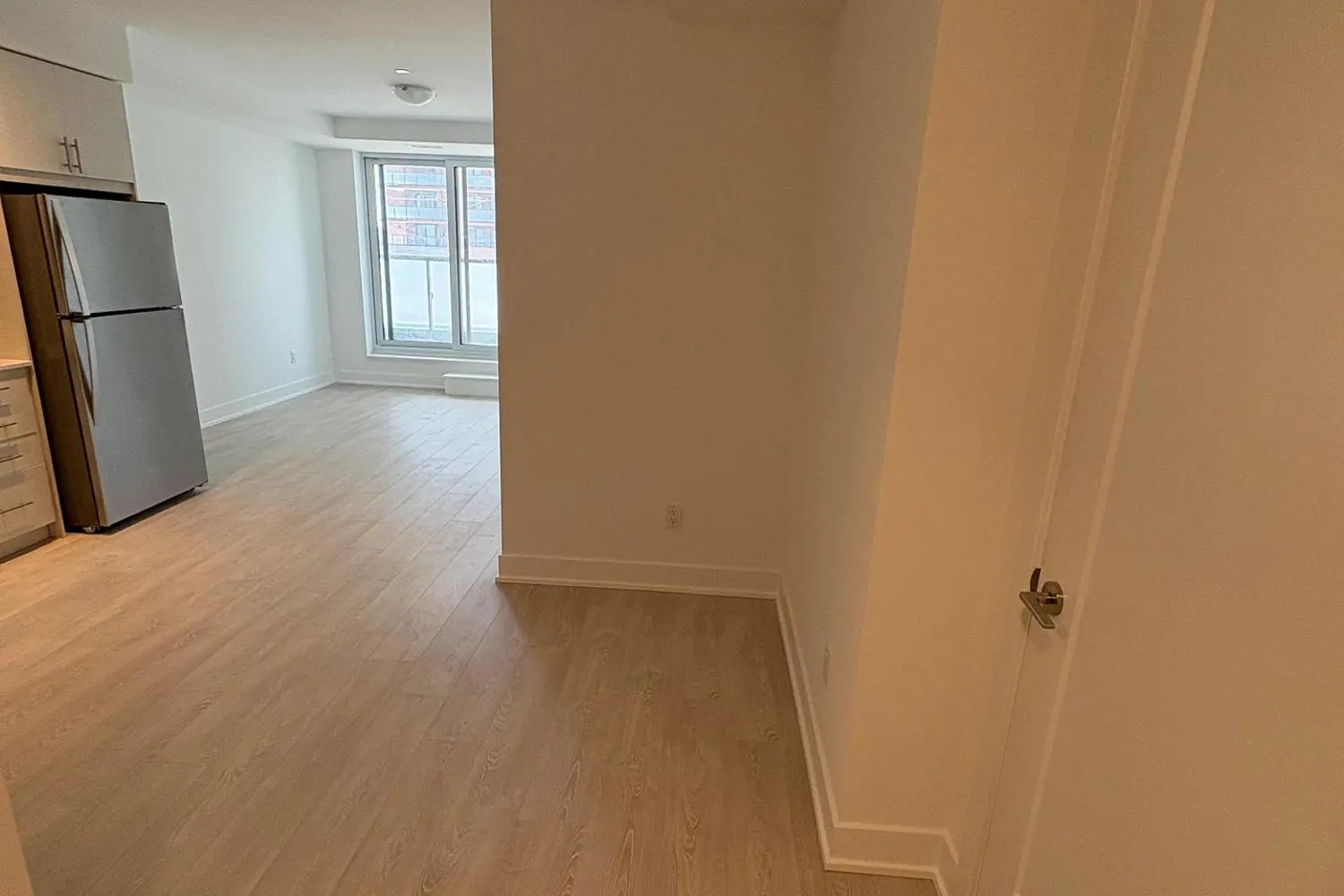 Additional image 8 of 2545 Simcoe Street 219