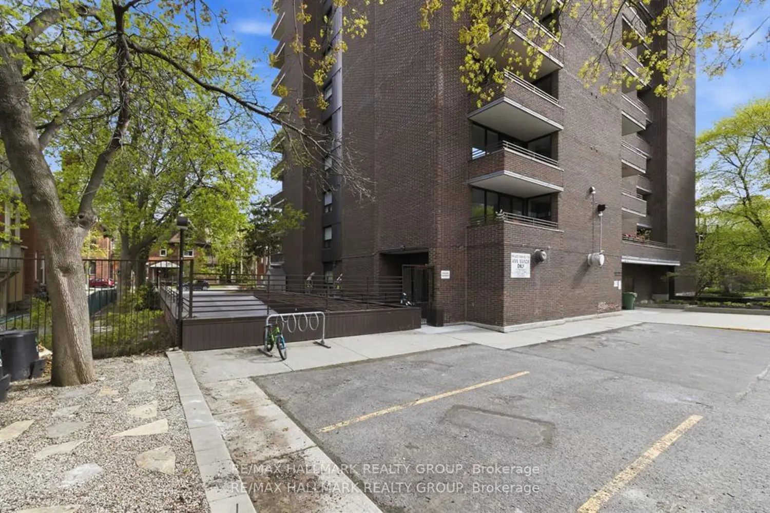 Additional image 20 of 71 Somerset Street 2003