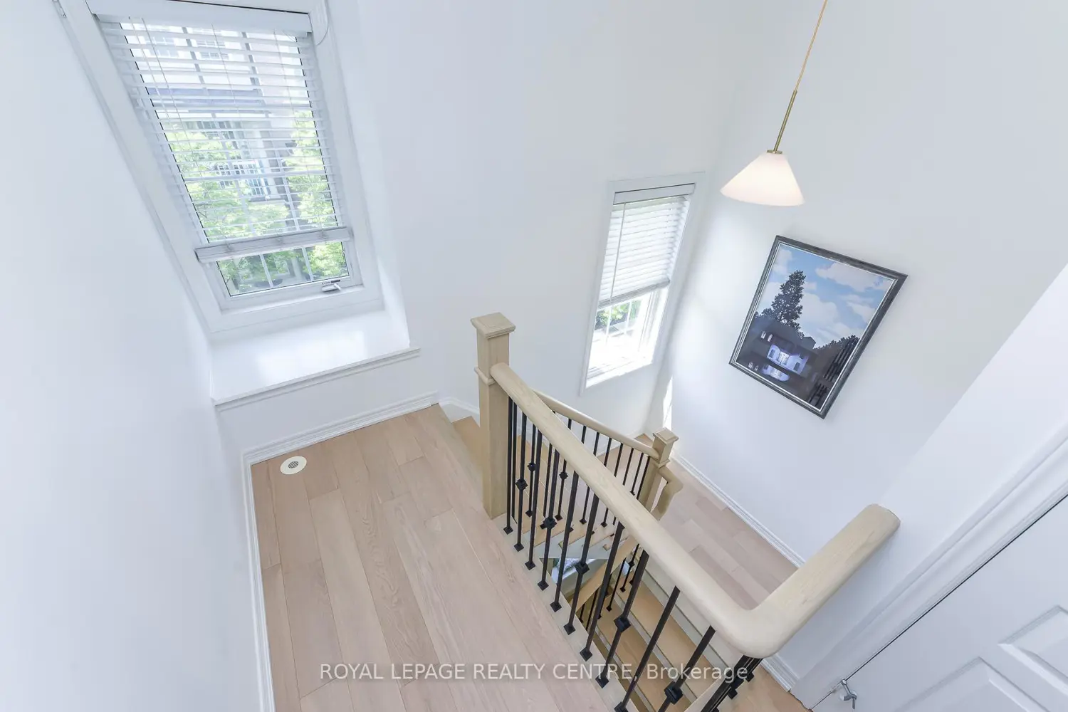 Additional image 11 of 60 Rosewood Avenue 210