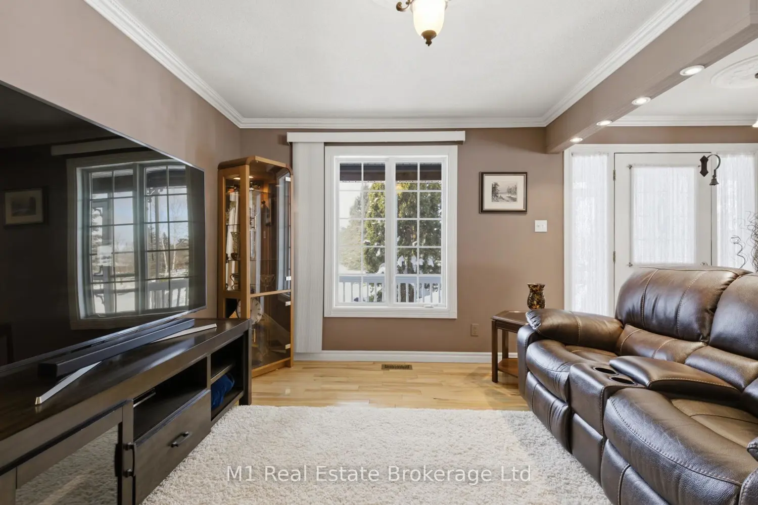 2 Joanne Crescent photo 2