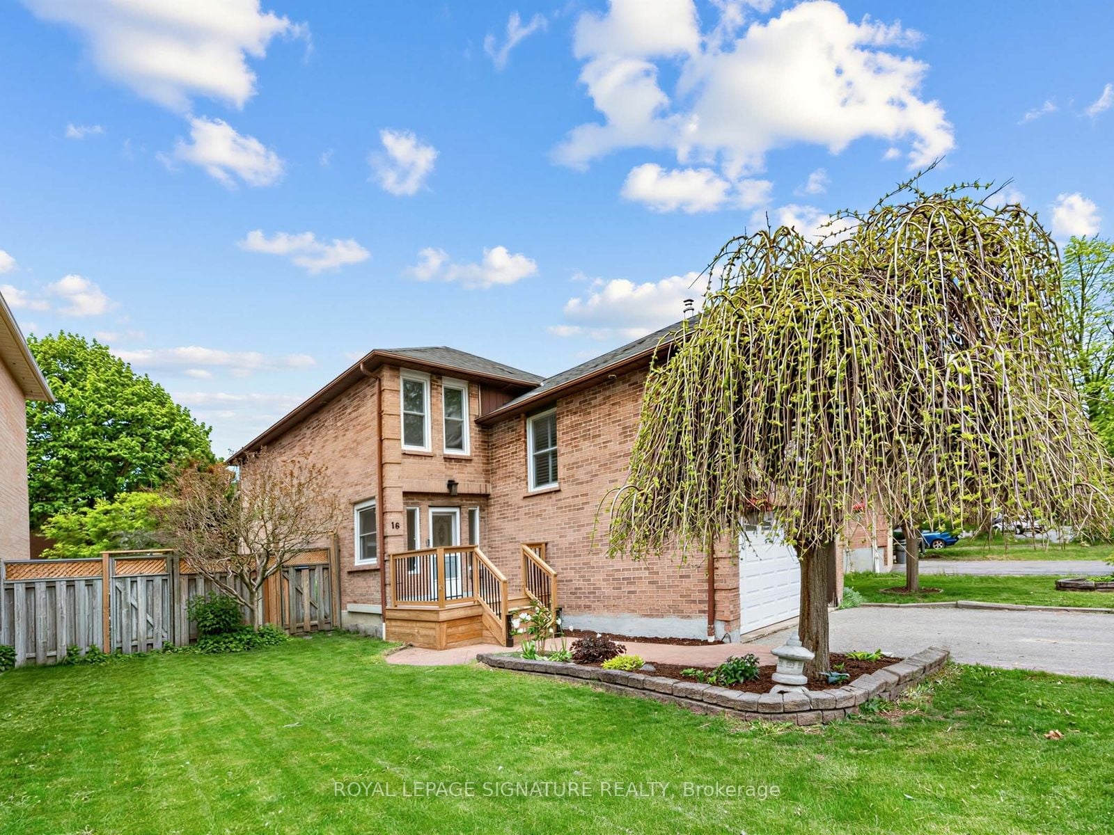 16 Ventris Drive, Ajax, ON, L1T 1T9