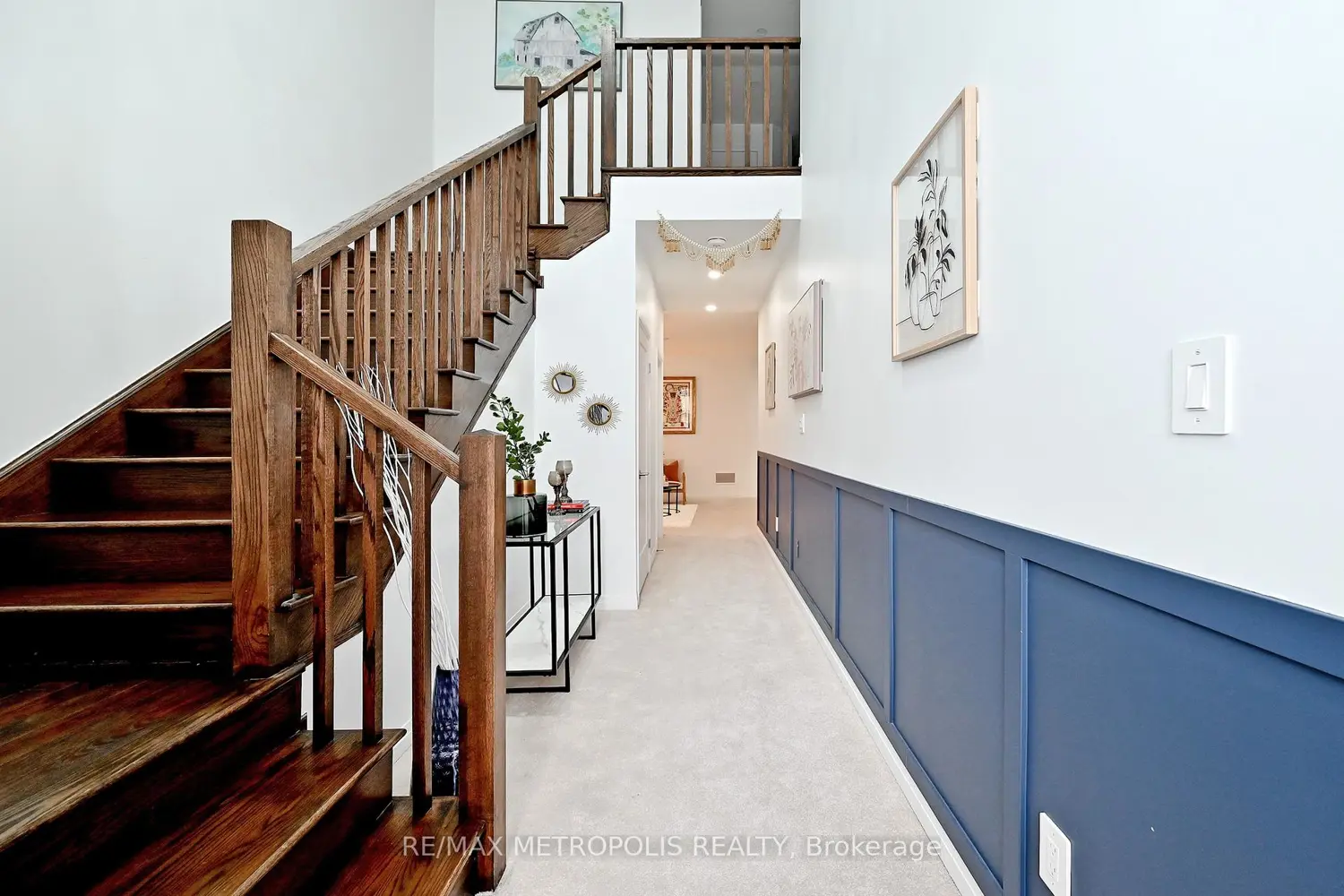 14 Jenner Drive photo 2