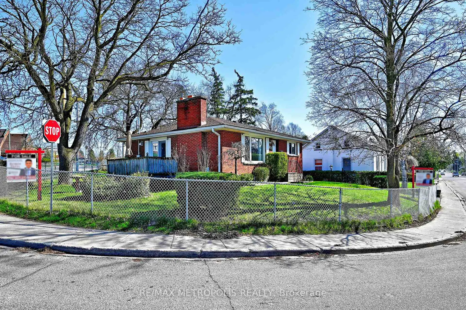 811 Dolph Street