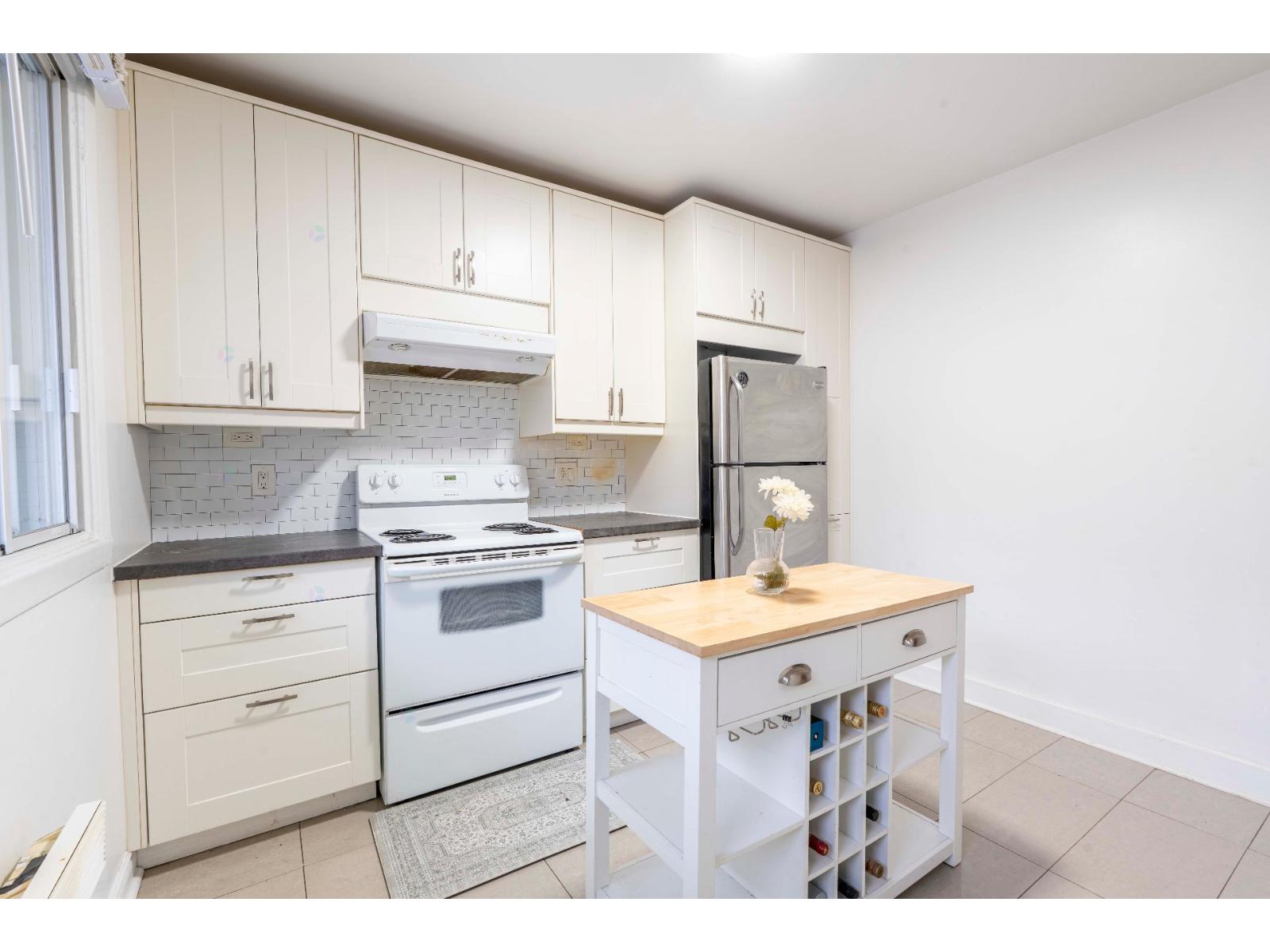 550-552 Rue Beauclerk