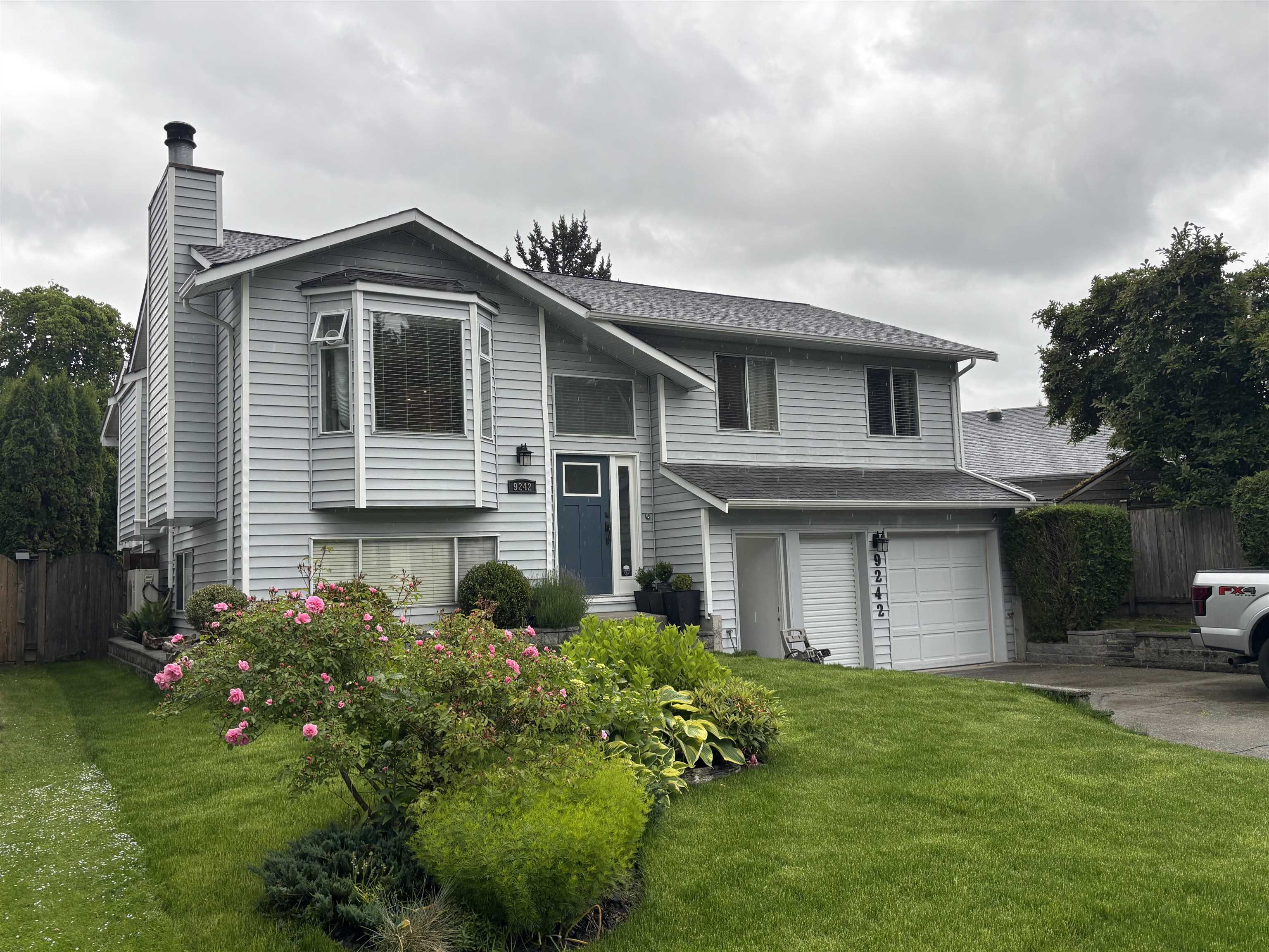9242 209a Crescent, Langley, BC, V1M 1T5