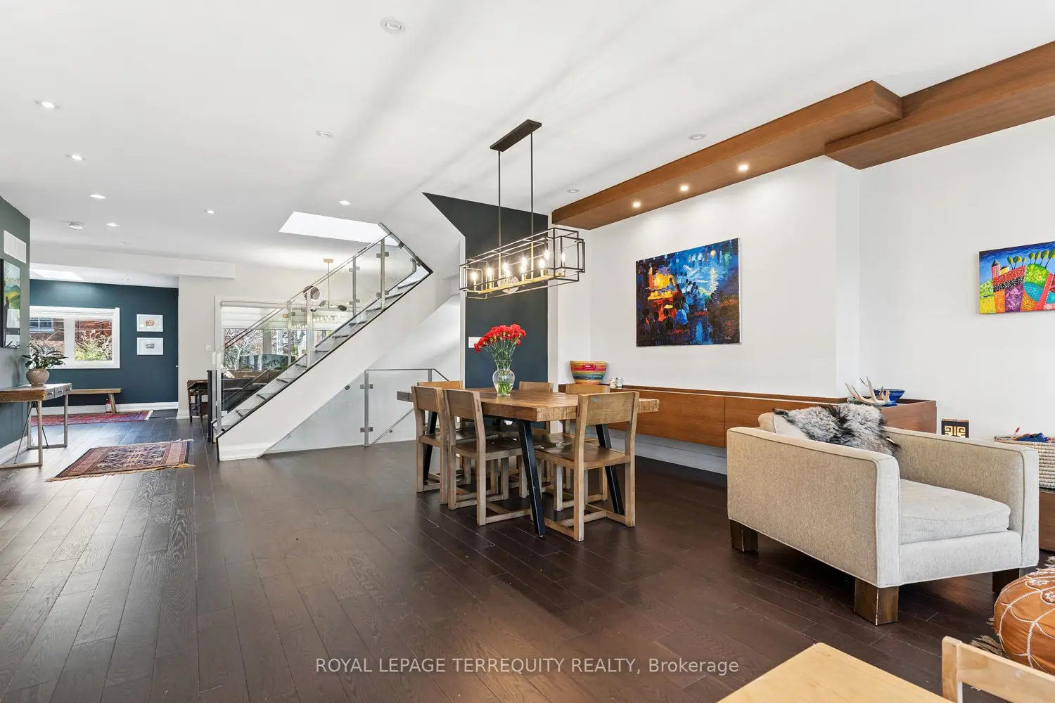 83 Humbercrest Boulevard photo 2