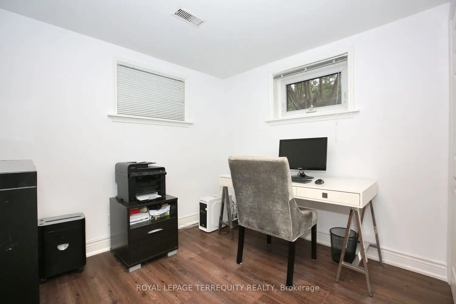Additional image 18 of 20 Paradise Avenue