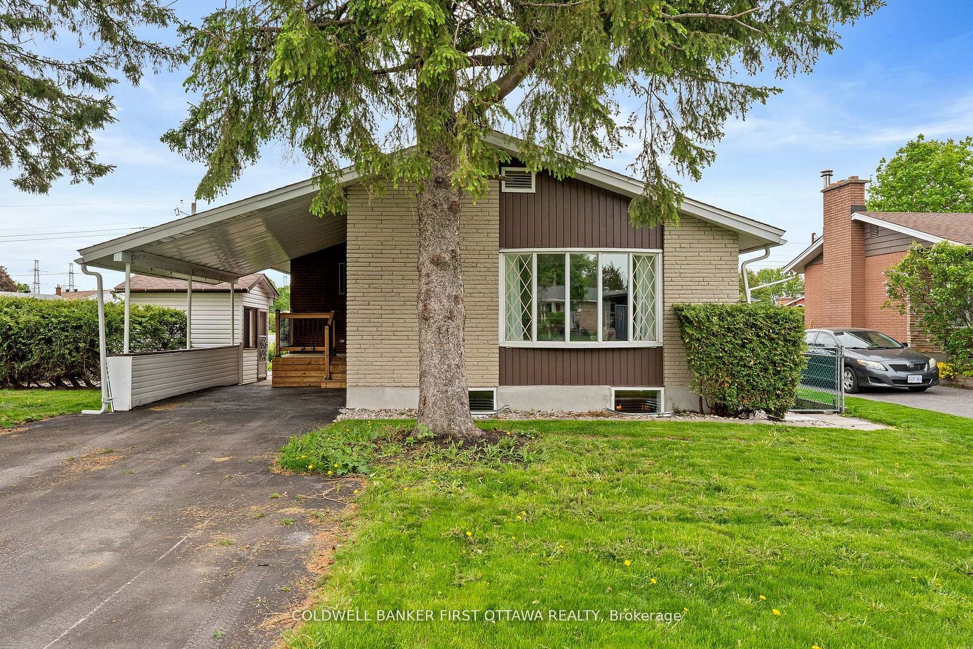 26 Spring Garden Avenue, Ottawa, ON, K2G 3B4
