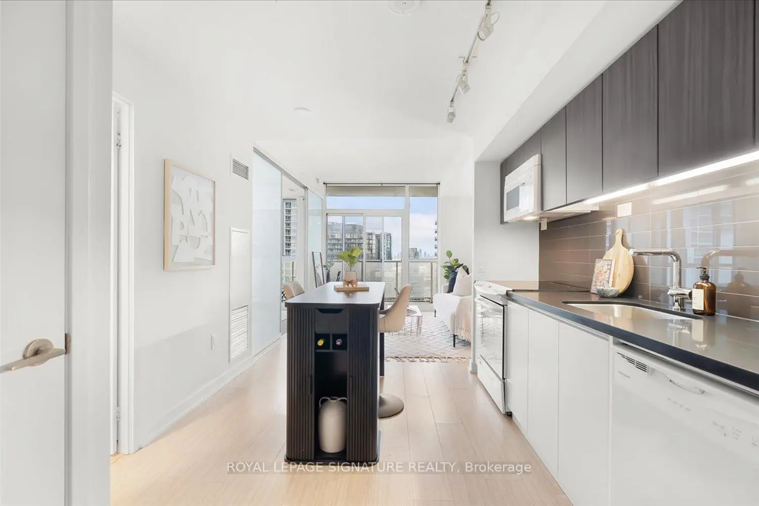 75 Queens Wharf Road 3011 photo 4