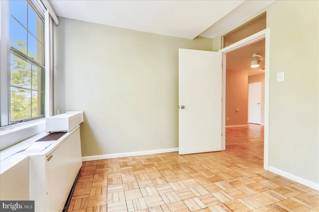 Additional image 18 of 940 25th Street NW Unit 817-S, Washington, DC 20037