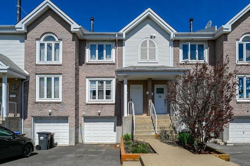 3239 Rue Miquelon