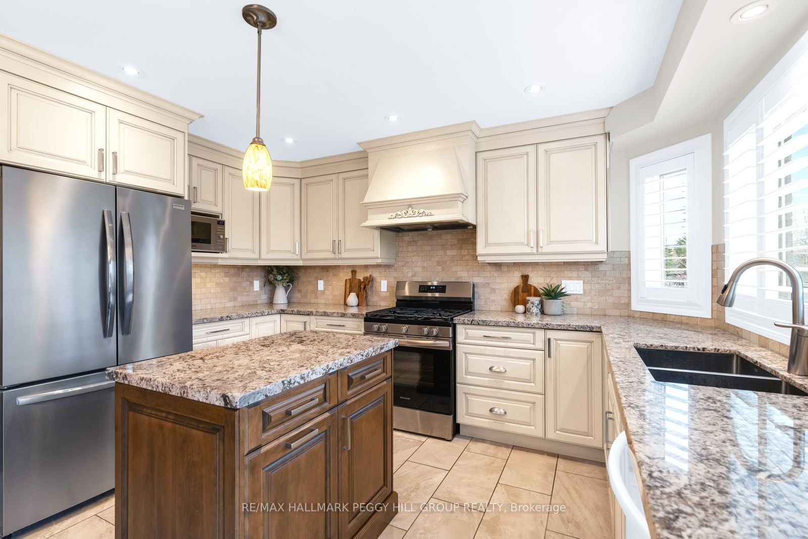 Additional image 3 of 87 Cityview Circle, Barrie, ON, L4N 7V1