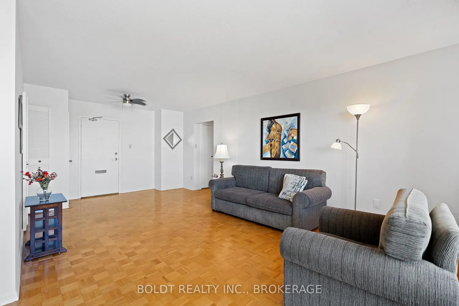Additional image 4 of 35 Towering Heights Boulevard 1008