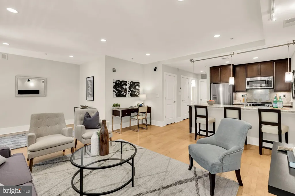 Additional image 7 of 2818 Connecticut Avenue NW Unit 7, Washington, DC 20008
