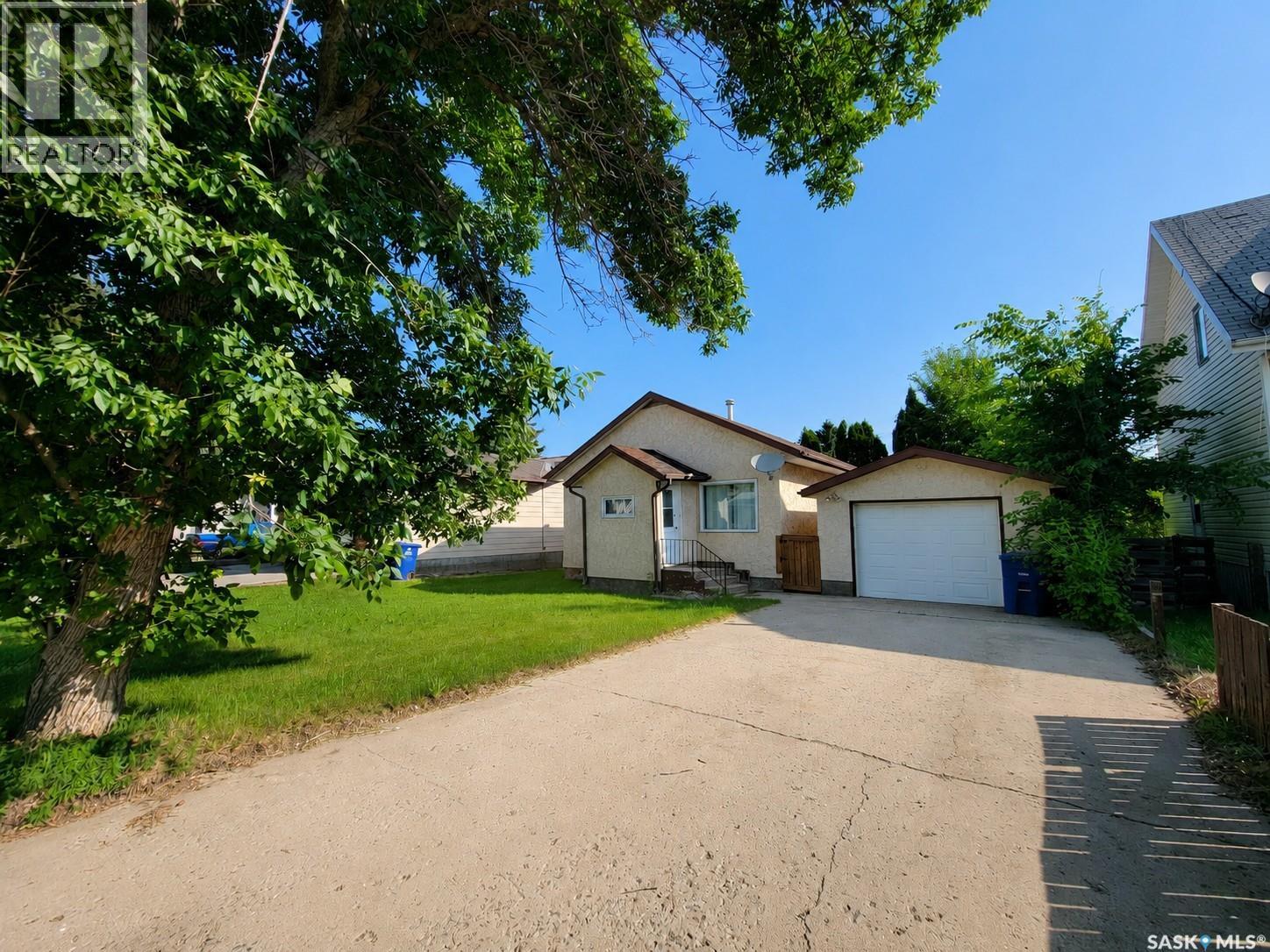 409 3rd AVENUE W