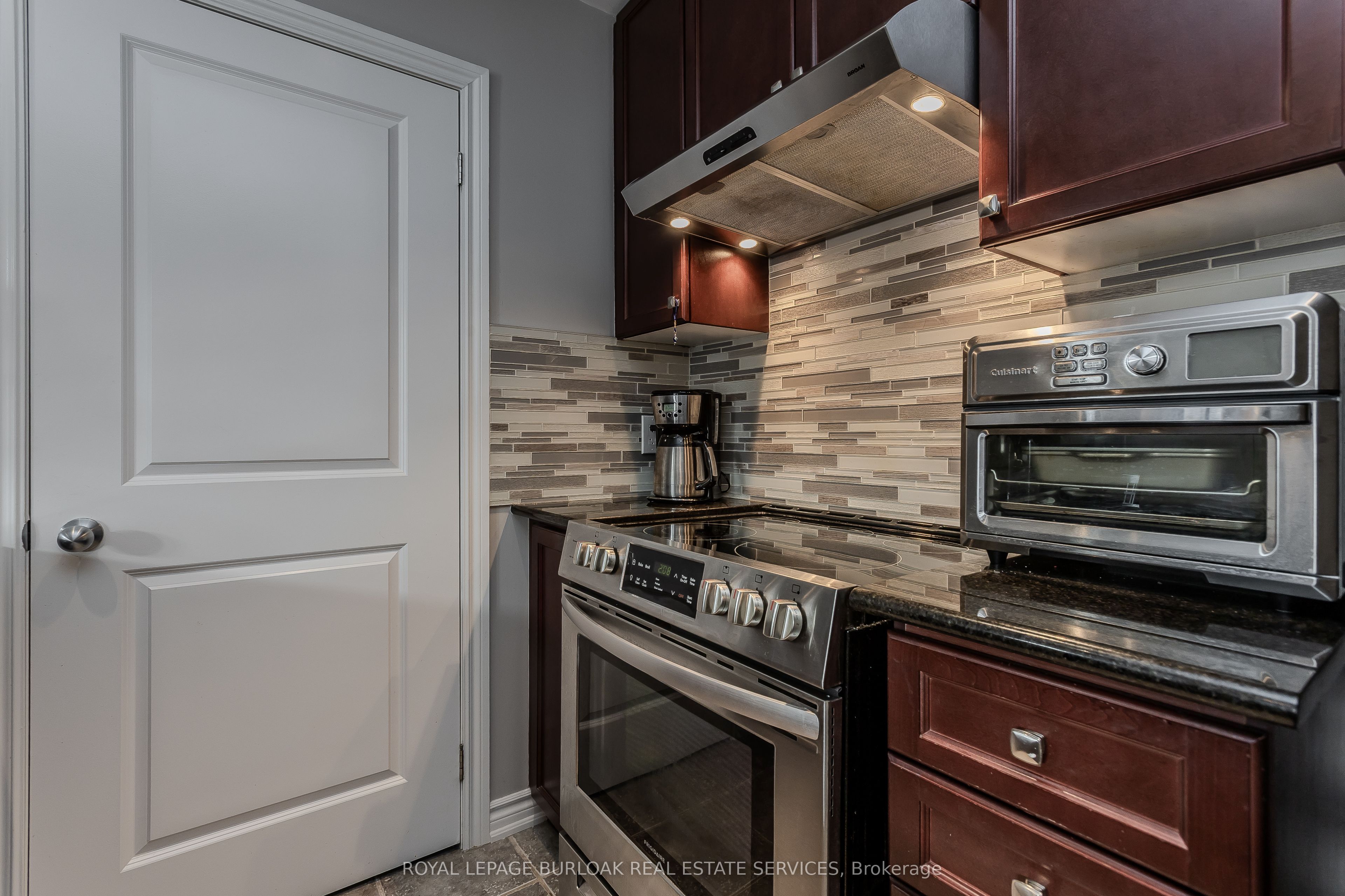 Additional image 5 of 205-5327 Upper Middle Road, Burlington, ON, L7L 0E9
