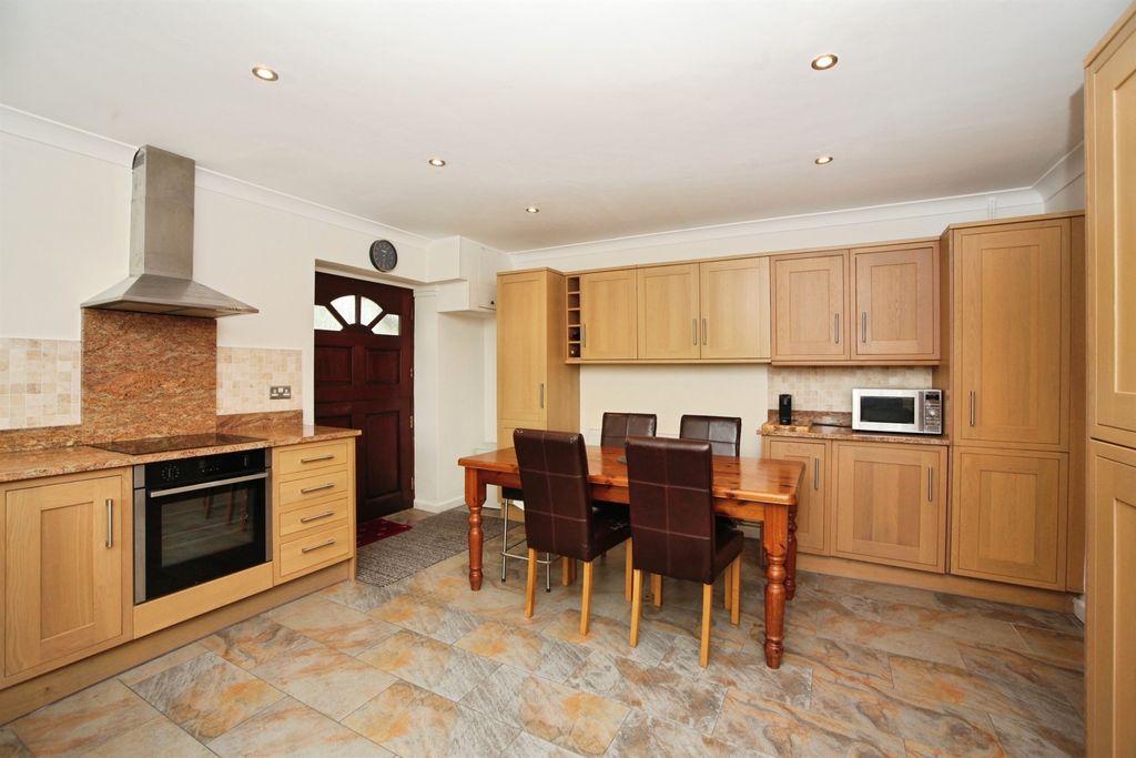 Additional image 5 of 4 bed barn conversion for saleHenstaff Court, Pontyclun CF72