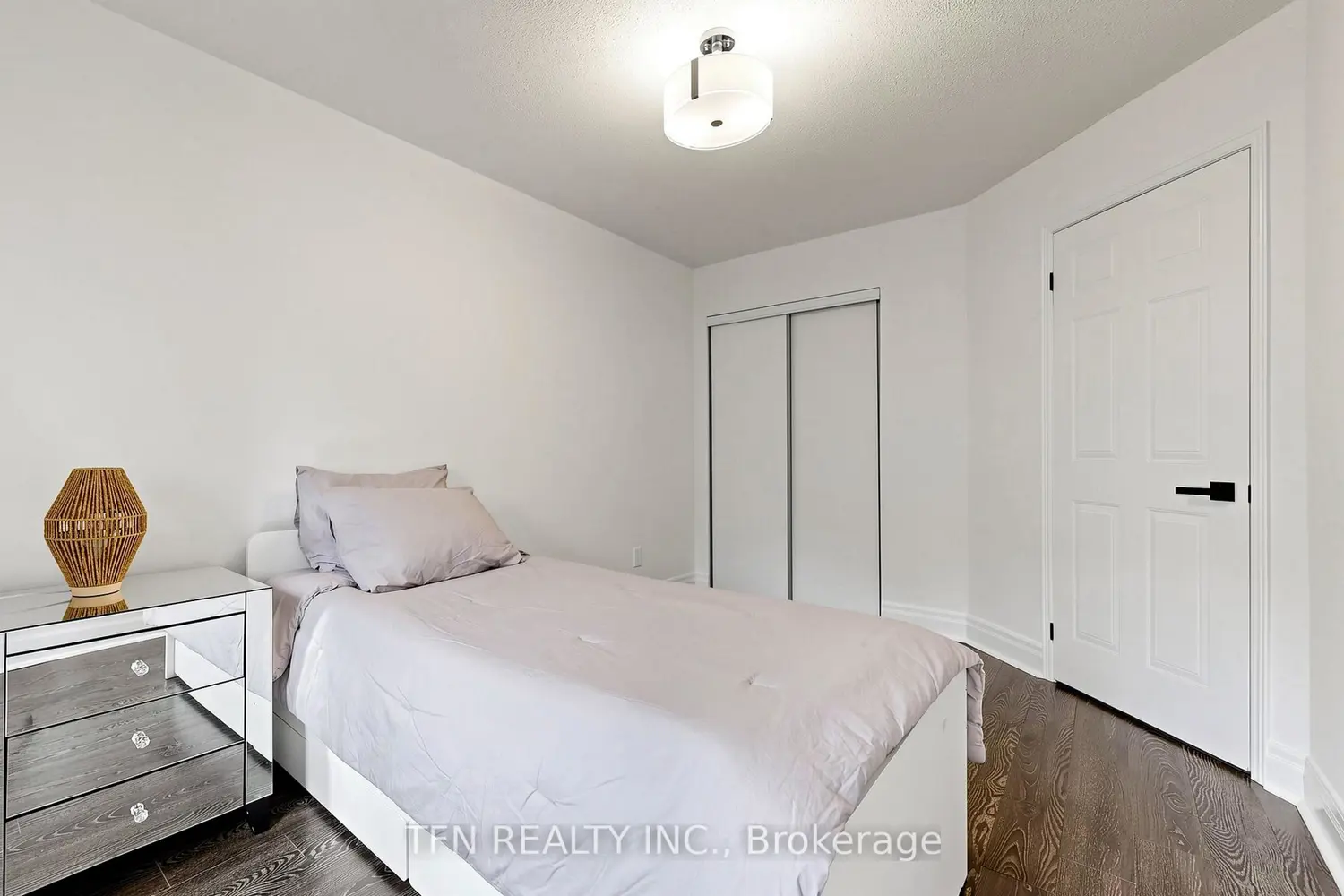 Additional image 12 of 48 Beaumont Place 58