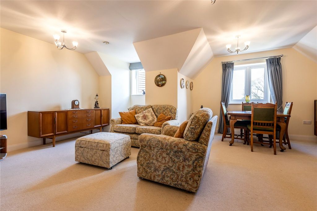 Additional image 2 of 2 bed flat for saleSummerfield Place, Wenlock Road, Shrewsbury, Shropshire SY2
